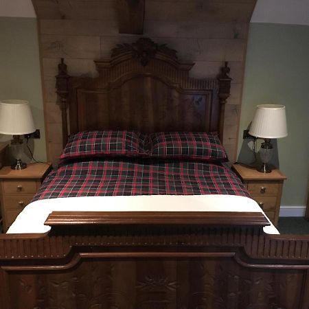 The Kings Arms Bed & Breakfast มิดซอเมอร์นอร์ตัน ภายนอก รูปภาพ