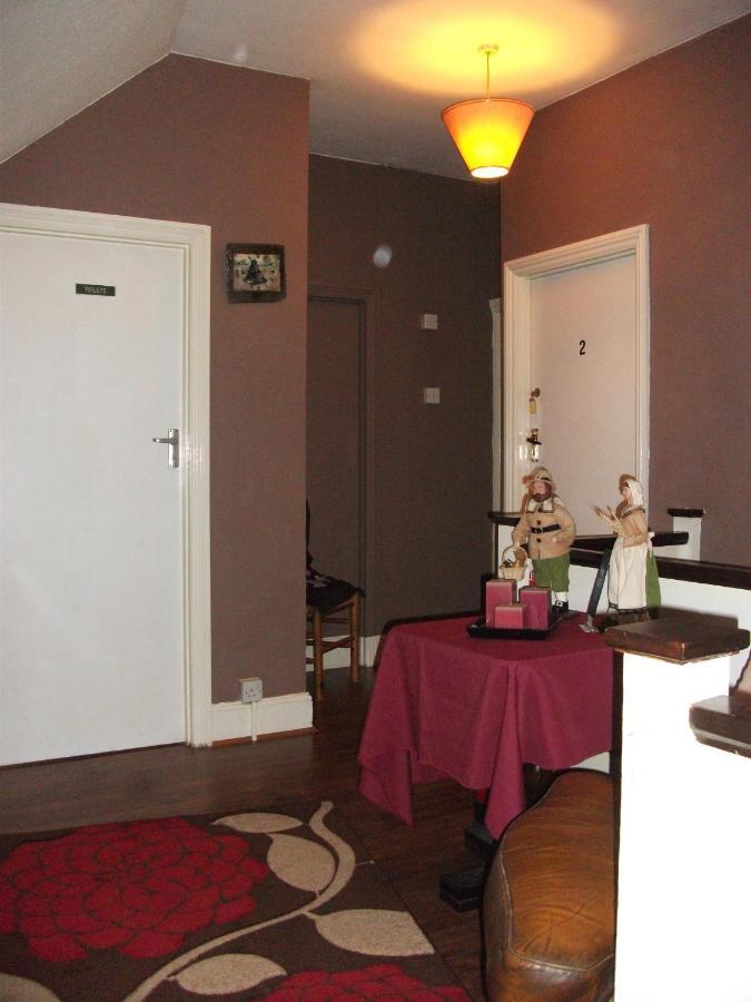 The Kings Arms Bed & Breakfast มิดซอเมอร์นอร์ตัน ภายนอก รูปภาพ