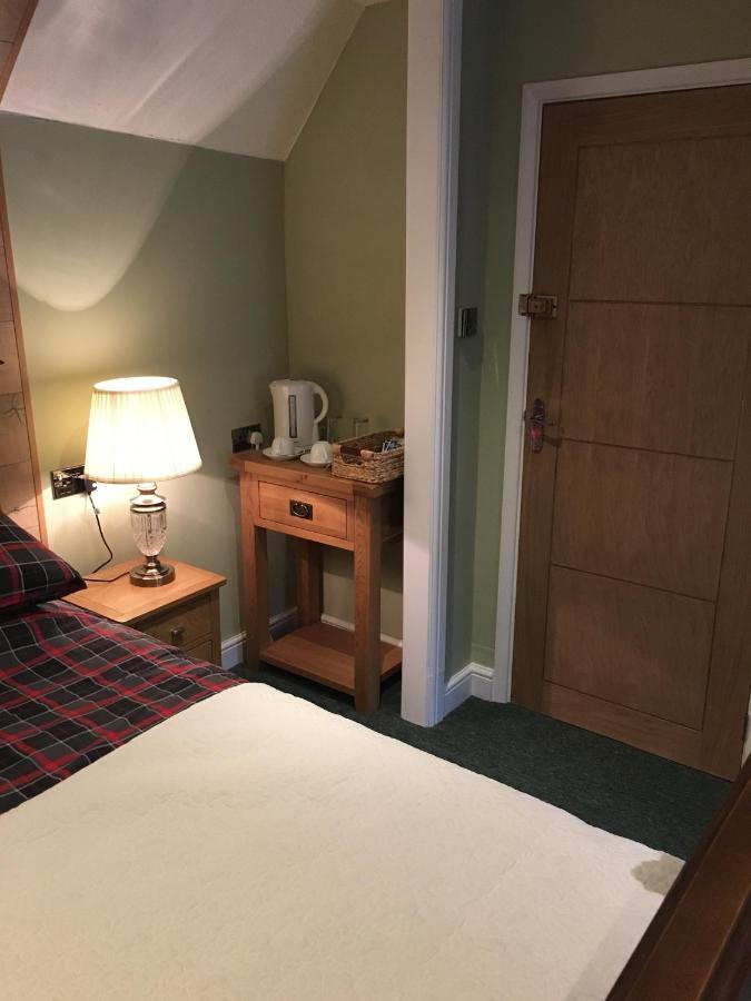 The Kings Arms Bed & Breakfast มิดซอเมอร์นอร์ตัน ภายนอก รูปภาพ