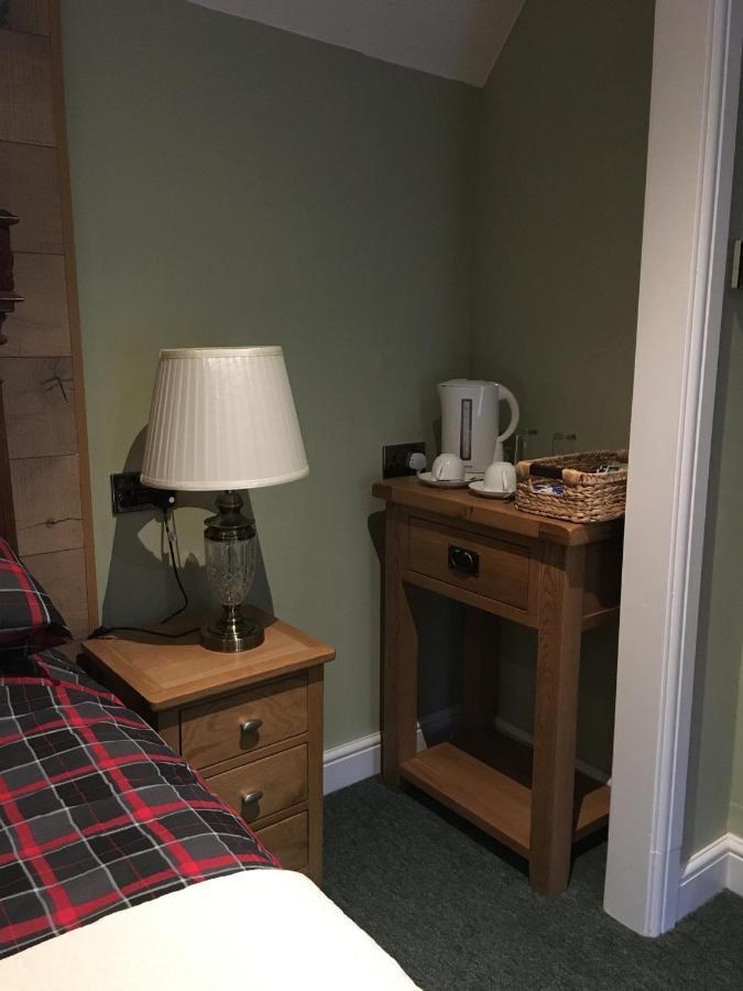 The Kings Arms Bed & Breakfast มิดซอเมอร์นอร์ตัน ภายนอก รูปภาพ