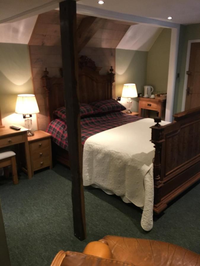 The Kings Arms Bed & Breakfast มิดซอเมอร์นอร์ตัน ภายนอก รูปภาพ